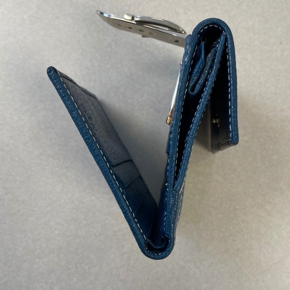 Gucci Horsebit Brown Canvas Buckle Compact Wallet w/ Navy Leather Trim- Preowned - Picture 13 of 14